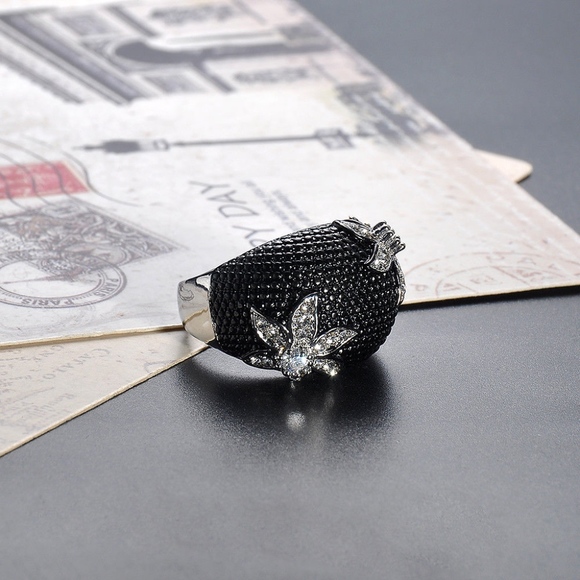 Cluster CZ Flower Black Beaded Silver Fashion Ring - Picture 3 of 5